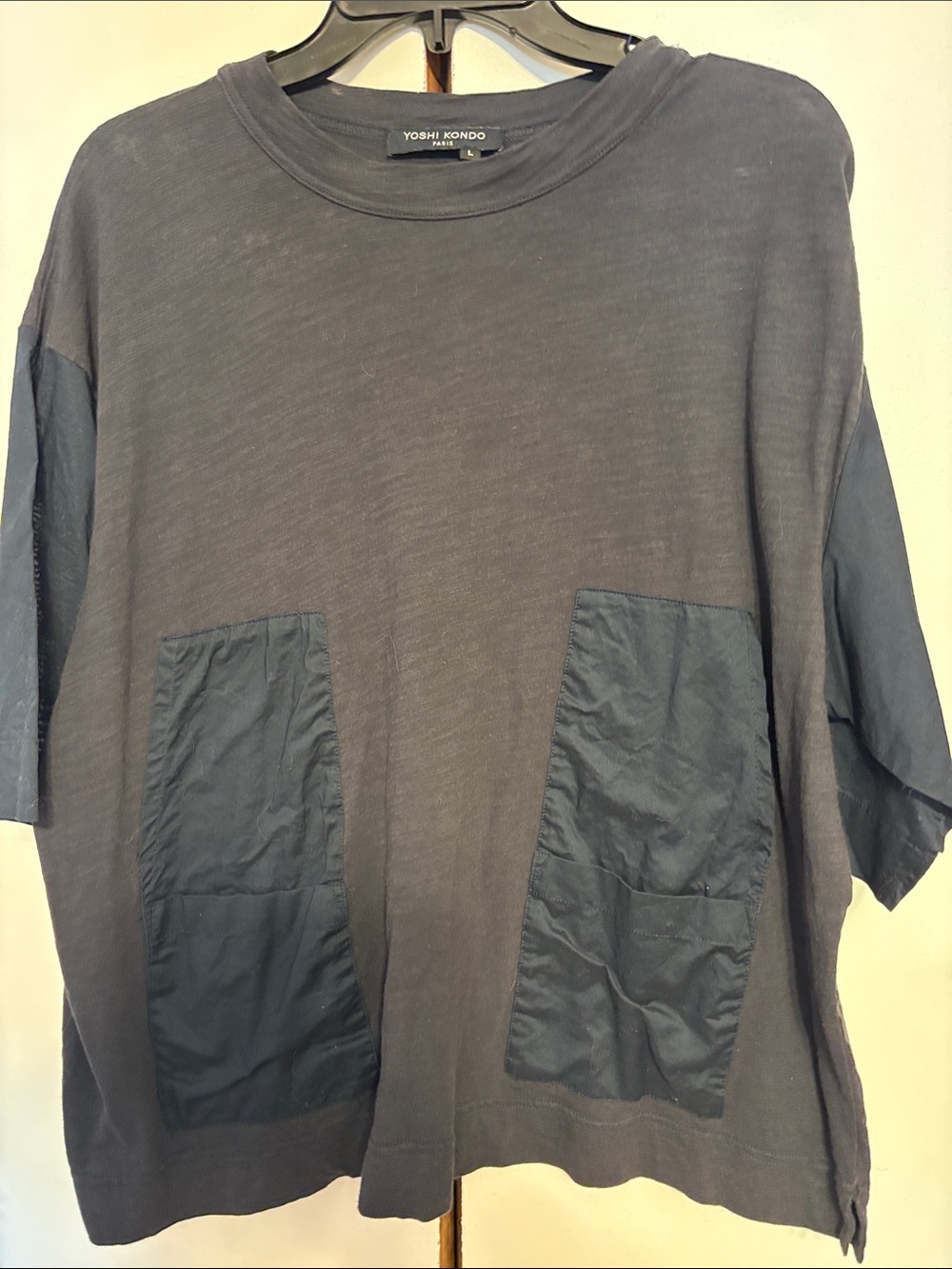 Yoshi Kondo designerWomen's Navy Short-Sleeve Pocket Tee